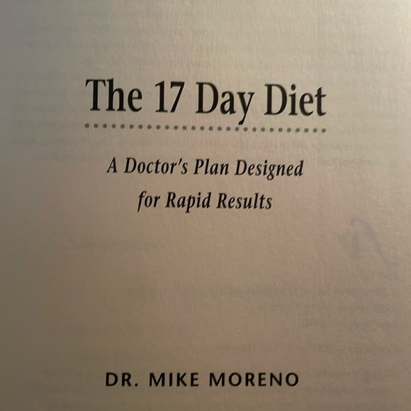 17 day diet book like new no book jacket DR Mike Moreno - Picture 1 of 4